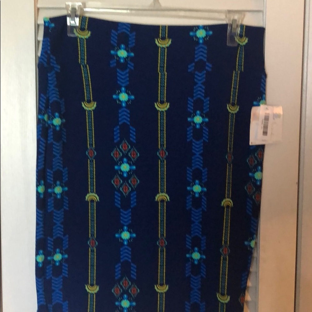 🆕Cassie by LulaRoe. XL